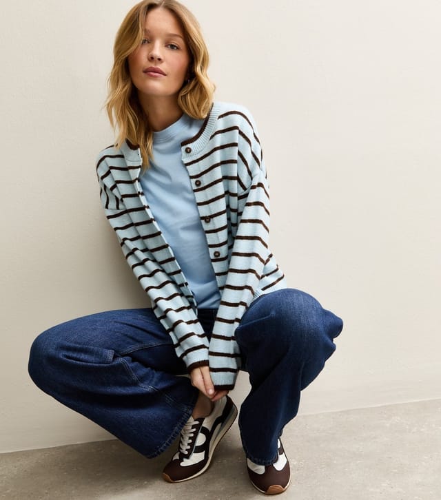 New Look Women's Light Blue Cotton Crew Neck T-Shirt New Look - 3