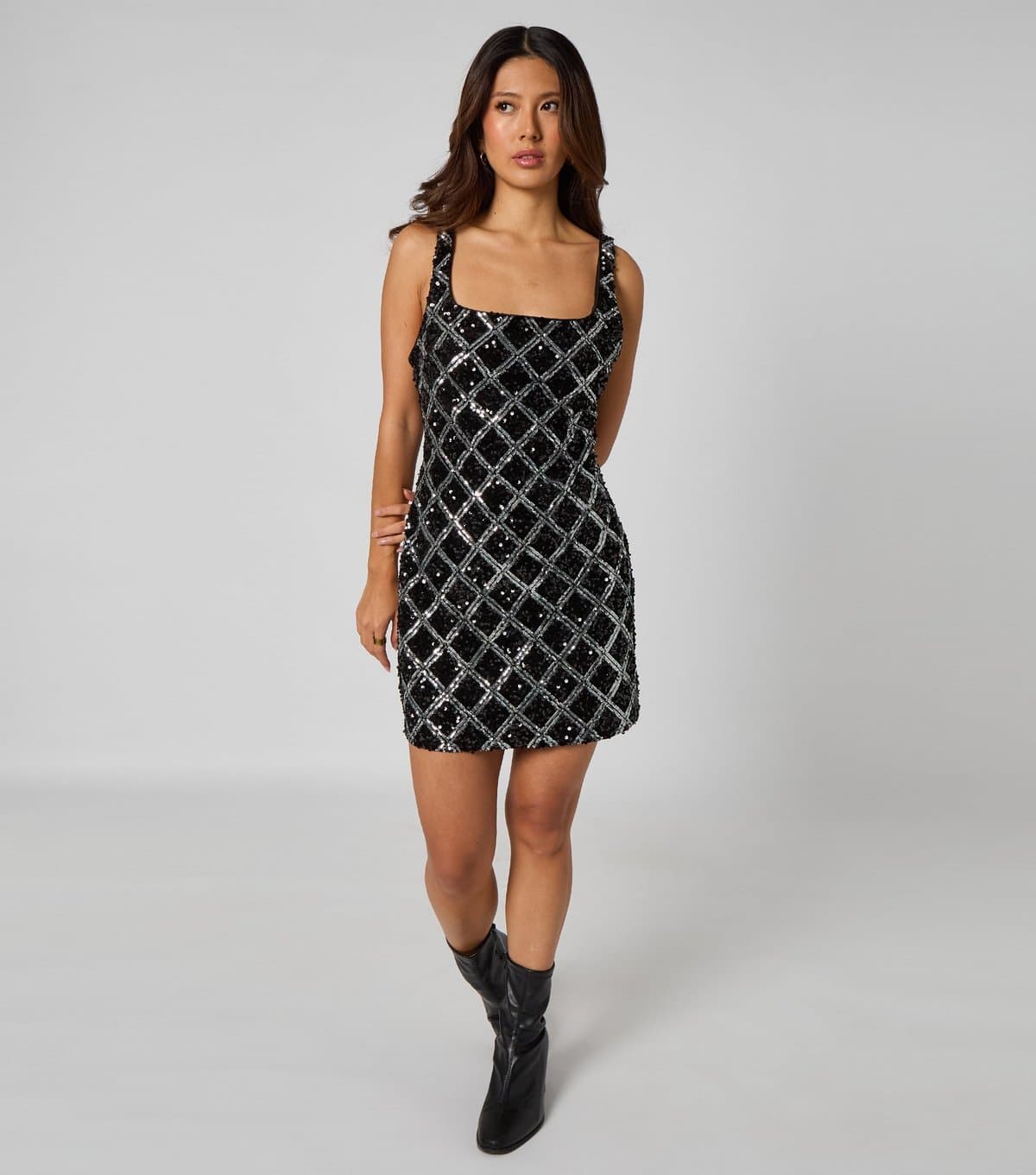 Urban Bliss Women's Black Diamond Patten Sequin Mini Dress Urban Bliss New Look