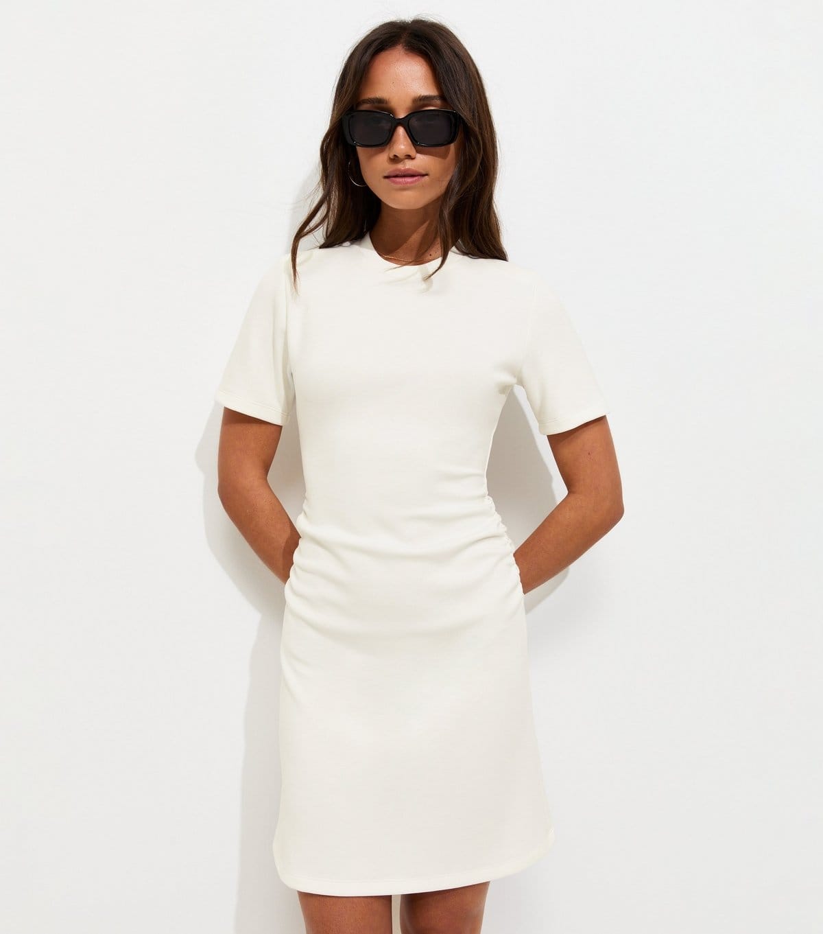 Women's Cream Ruched Side Short Sleeve Mini Dress New Look