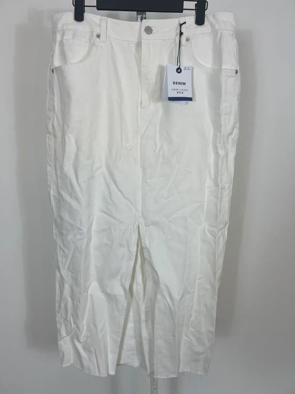 New Look BNWT New Look white denim maxi skirt size 14