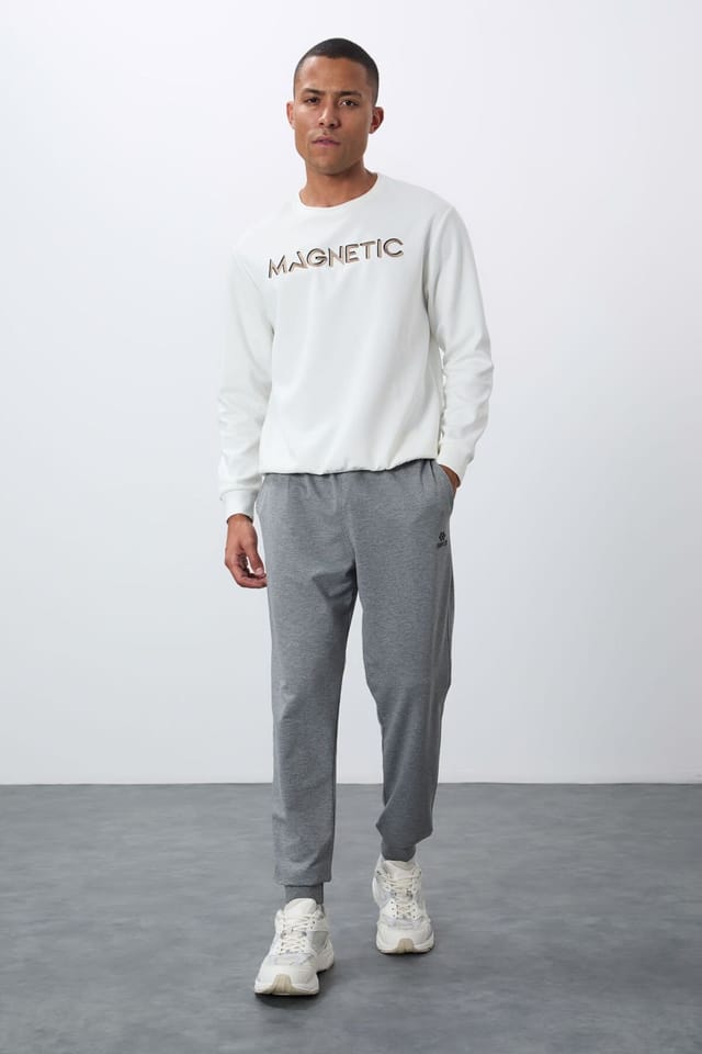 Tommy Life Tommy Life Men's Solid Fleece Sweatpants in Grey - 2