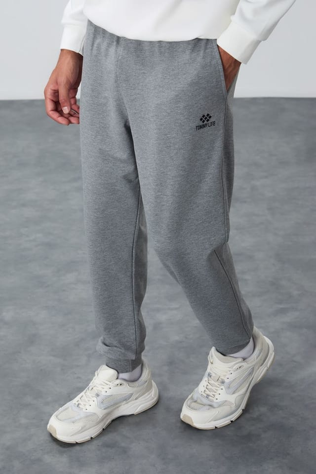 Tommy Life Tommy Life Men's Solid Fleece Sweatpants in Grey - 3