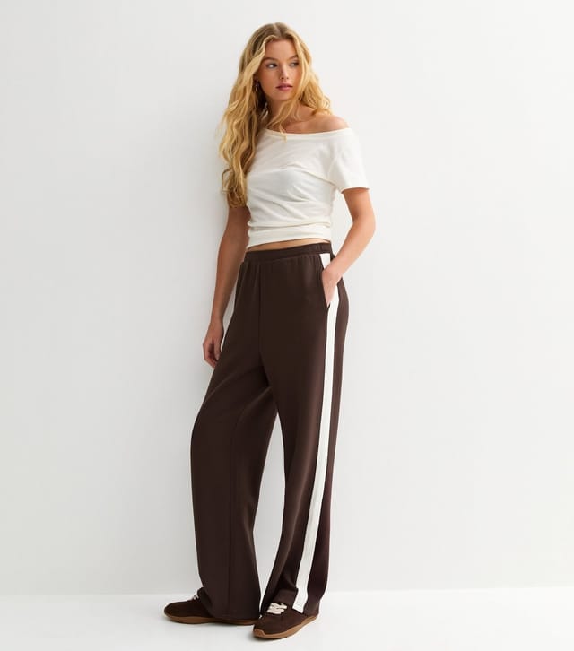 New Look Women's Premium Brown Side Stripe Wide Leg Joggers New Look - 3