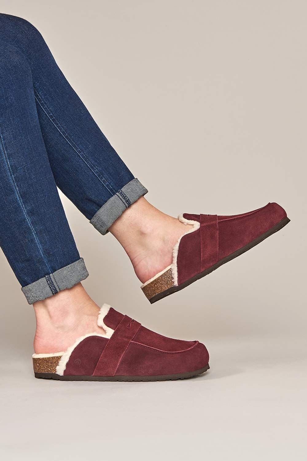 Moshulu Moshulu Women's 'Zinnia' Suede Loafer Mule in Dark Red