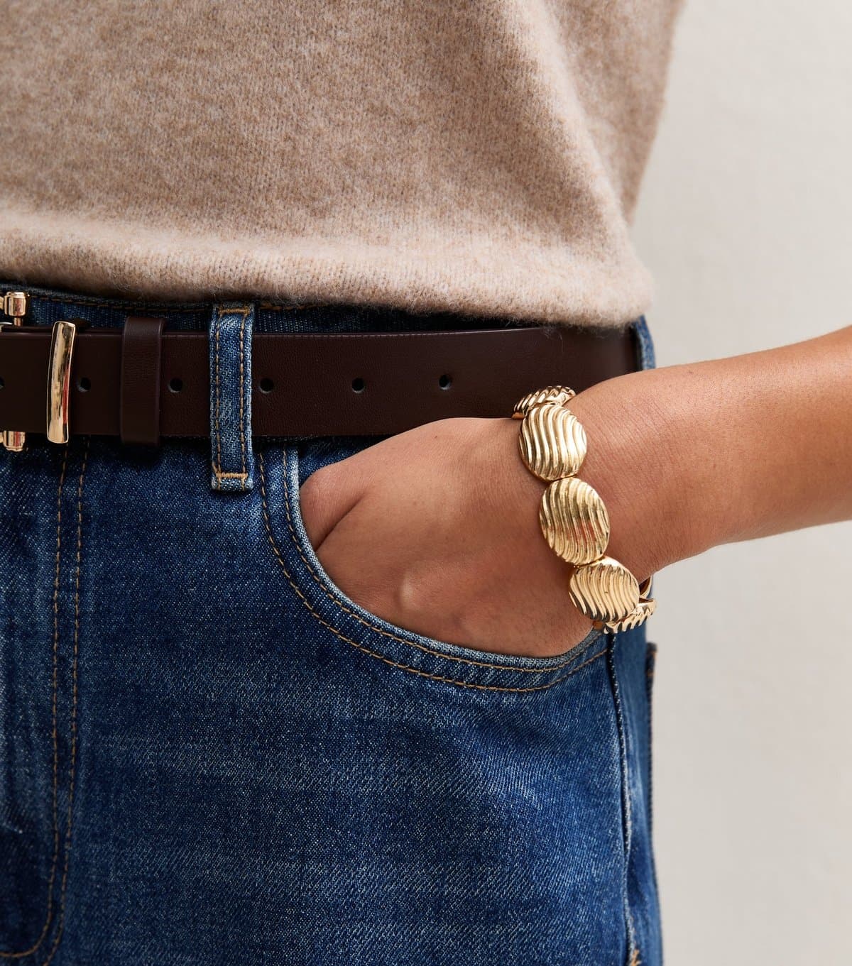 New Look Gold Tone Ridged Oval Stretch Bracelet New Look