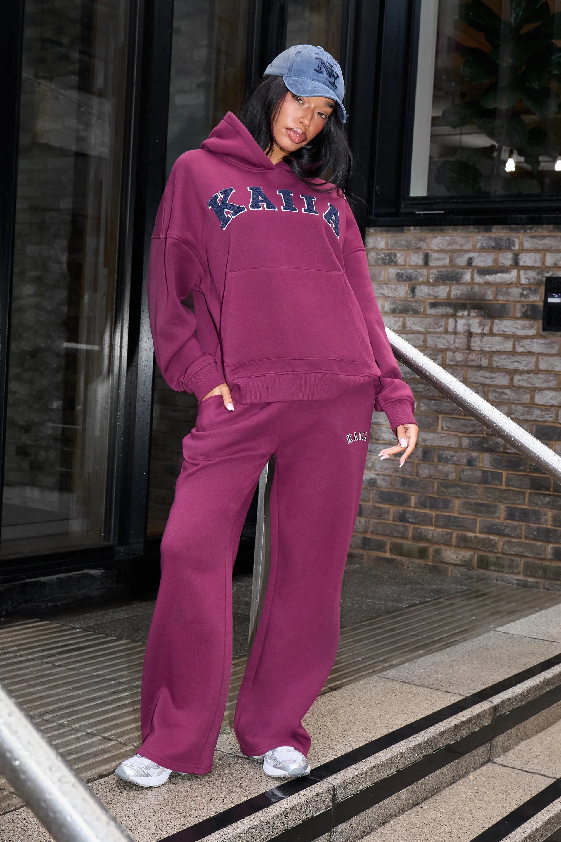 Kaiia Kaiia Slogan Wide Leg Joggers Burgundy & Navy