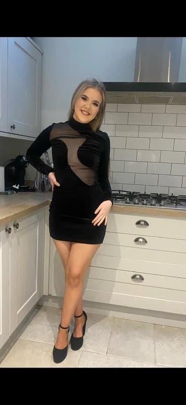 Bershka Bershka black velvet mini dress with tulle