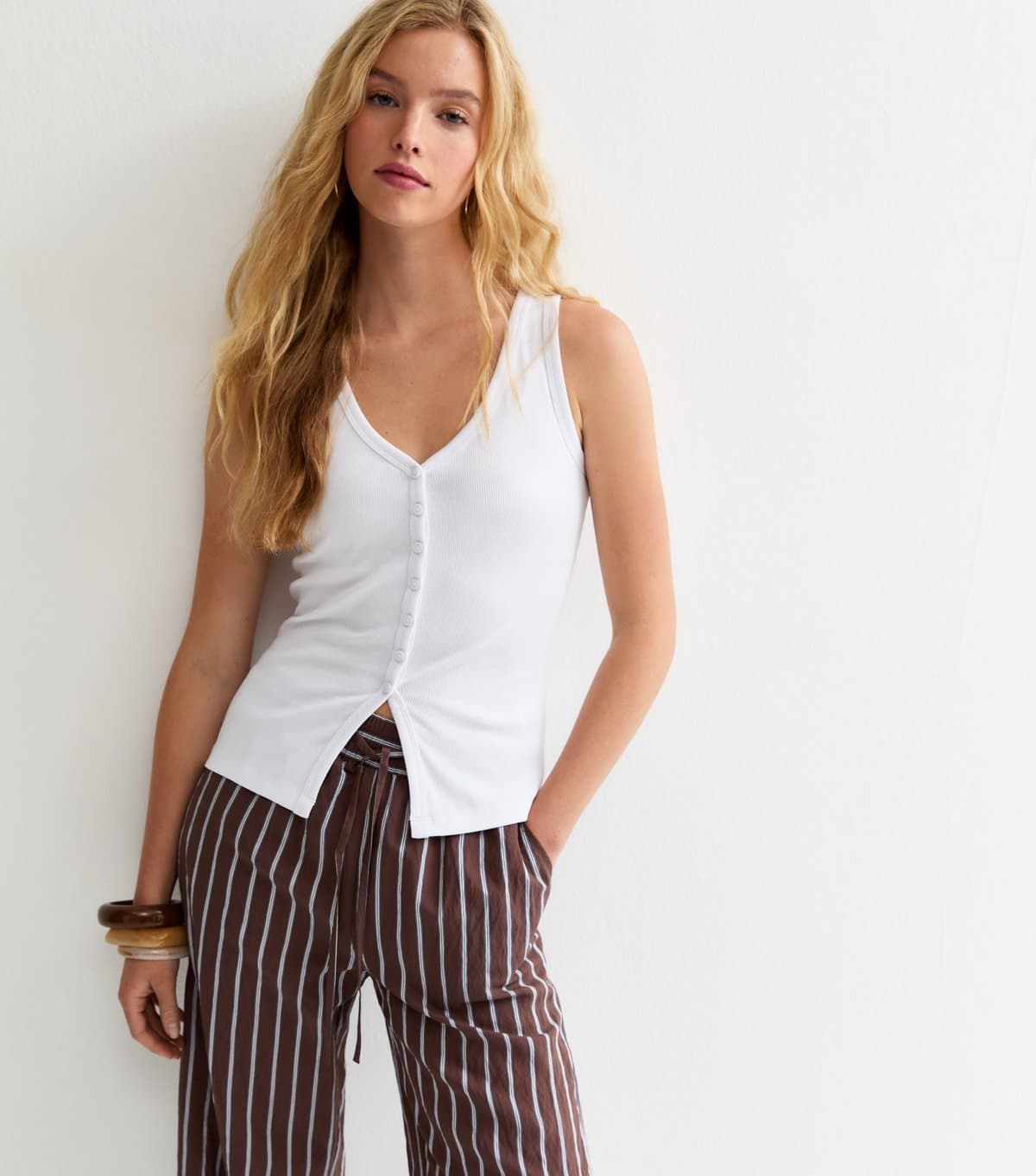 New Look Women's White Ribbed Jersey V-Neck Button Through Vest Top New Look