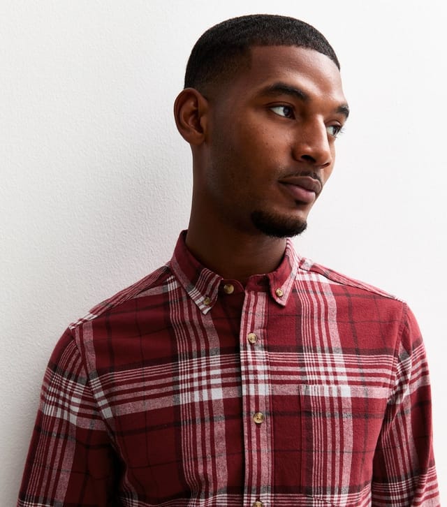 New Look Men's Dark Burgundy Regular Fit Long Sleeve Checked Oxford Shirt New Look - 2