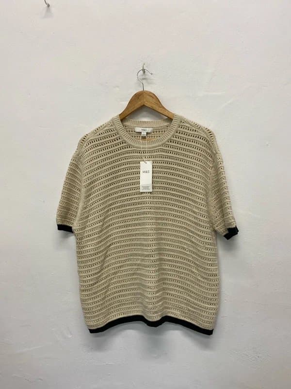 Marks & Spencer Fabulous knit top ecru & black trim UkL New Marks & Spencer’s LK006