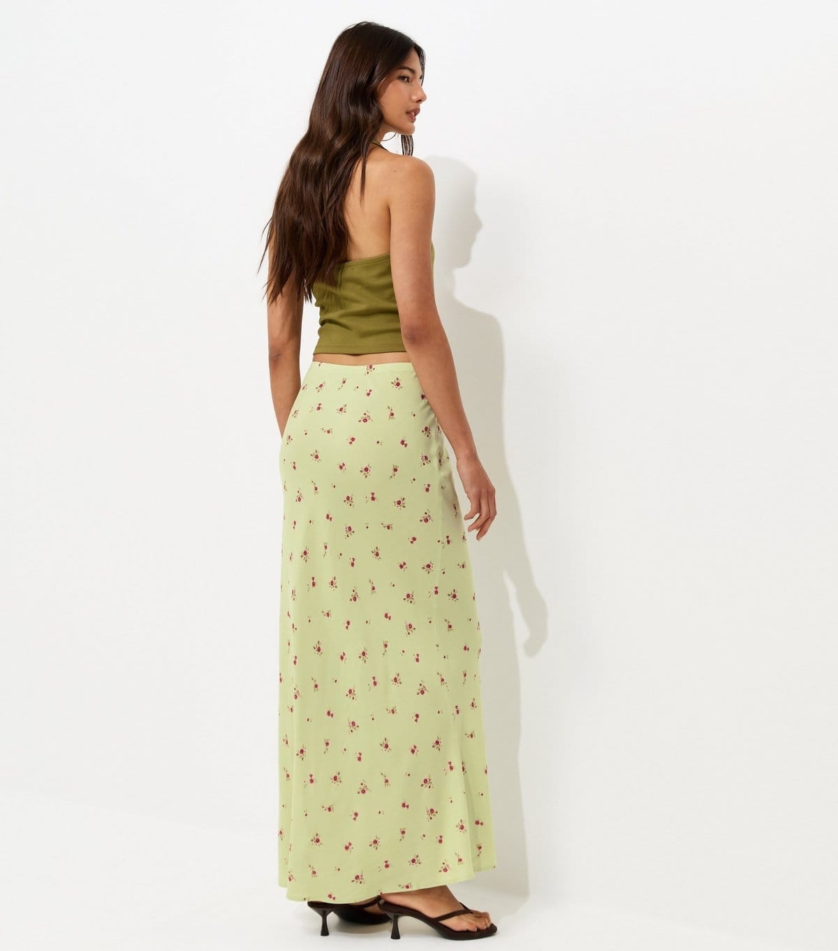 New Look Women's Green Floral Ditsy Print Bias Cut Midi Skirt New Look - 4