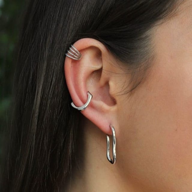Gold Trip Gold Trip Women's Ripple Hoop Earrings in Silver - 3