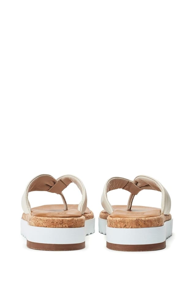Moda In Pelle Moda In Pelle Women's 'Kadence' Leather Sandals in Off-White - 3