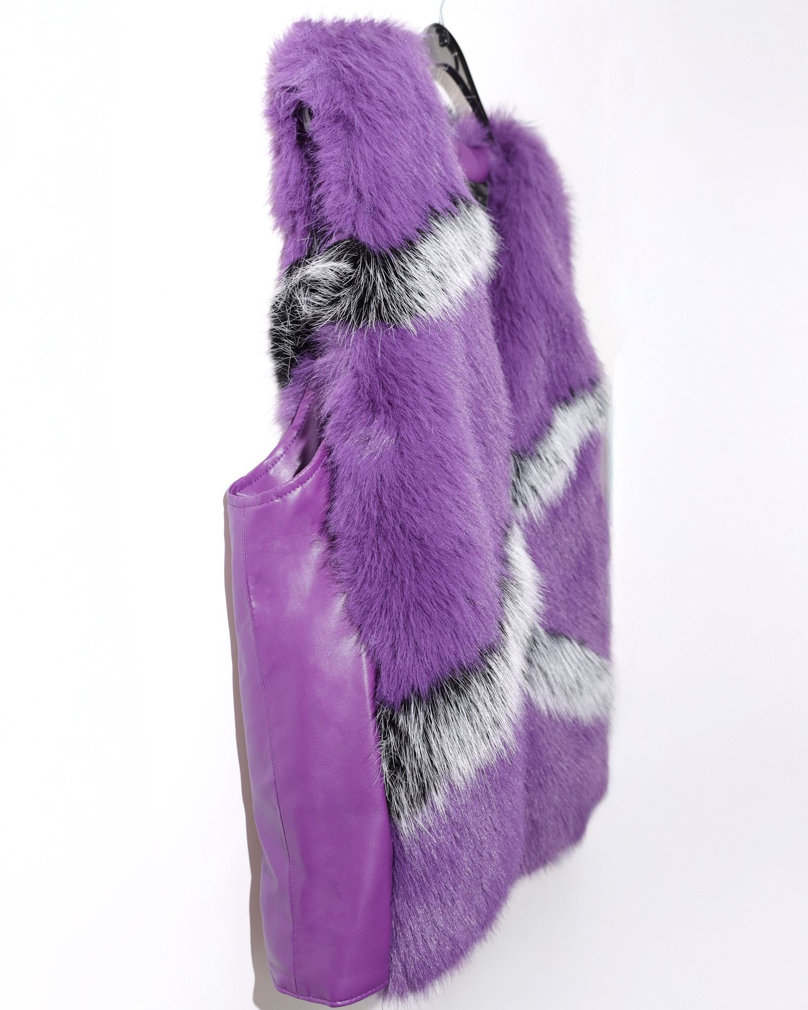 PEACH ACCESSORIES PEACH ACCESSORIES Women's Faux Fur Vest with Crystals Buttons in Purple - 3