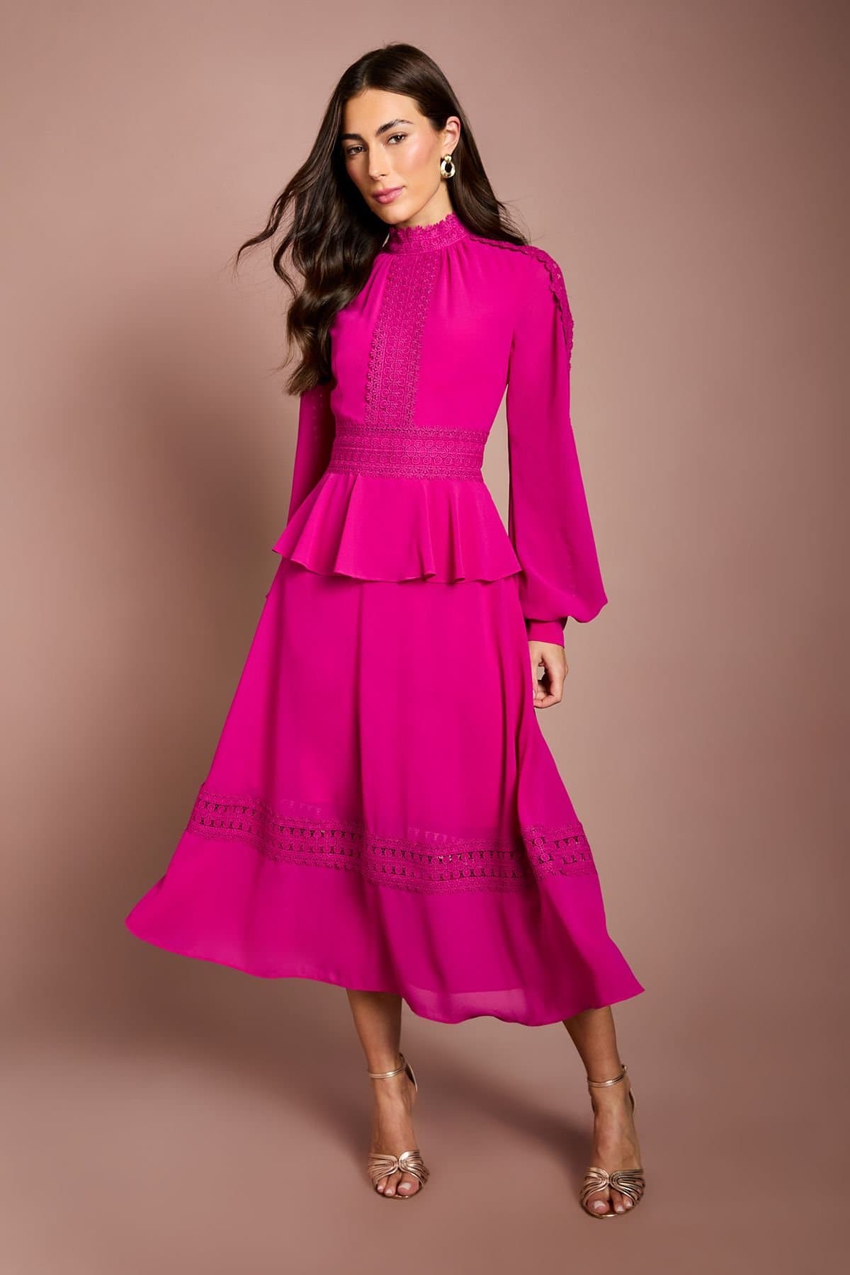 Coast Coast Women's Lace Trim Detail Long Sleeve Midi Dress in Magenta
