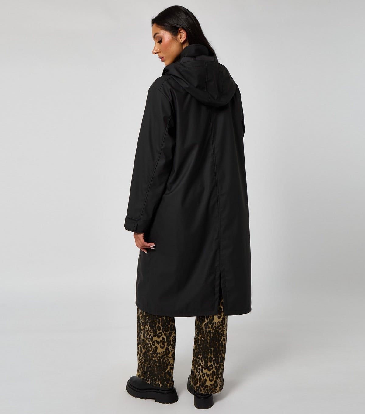 Urban Bliss Women's Black Hooded Oversized Anorak Urban Bliss New Look - 4