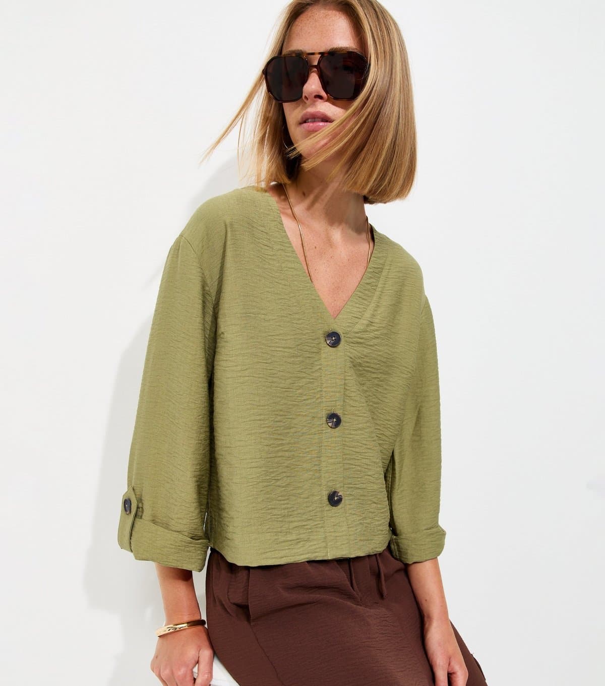 New Look Women's Dark Khaki Crinkle Texture V-Neck Shirt New Look