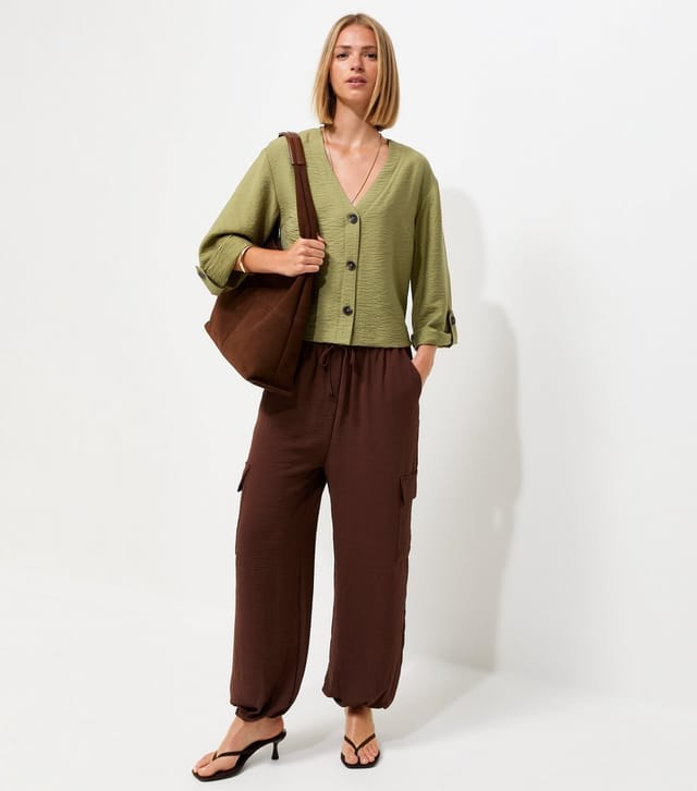 New Look Women's Dark Khaki Crinkle Texture V-Neck Shirt New Look - 3