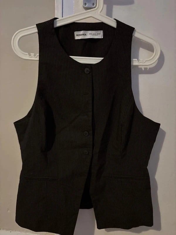 Bershka Brown Pin-Striped Sleeveless Waistcoat