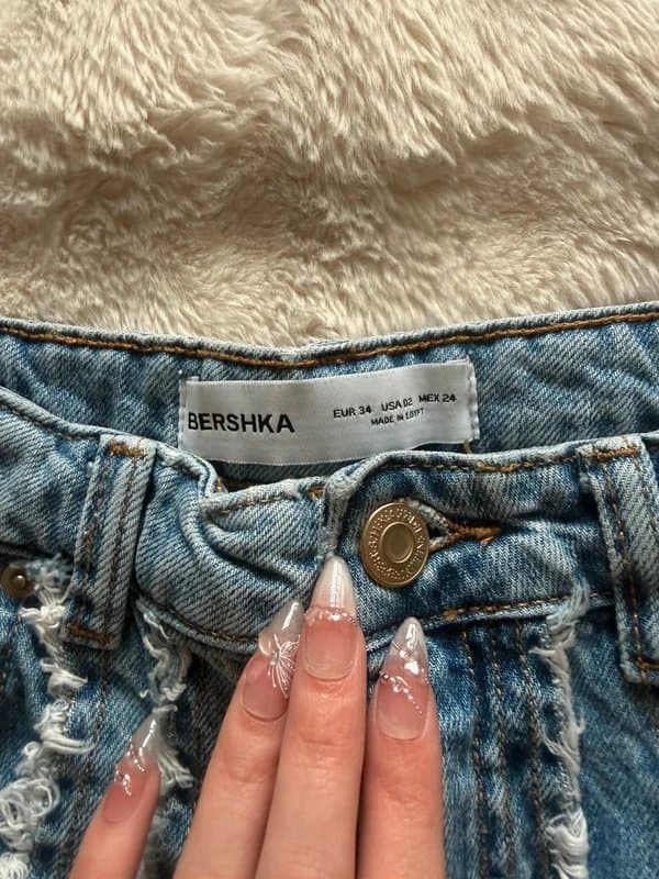 Bershka Bershka distressed detail jeans