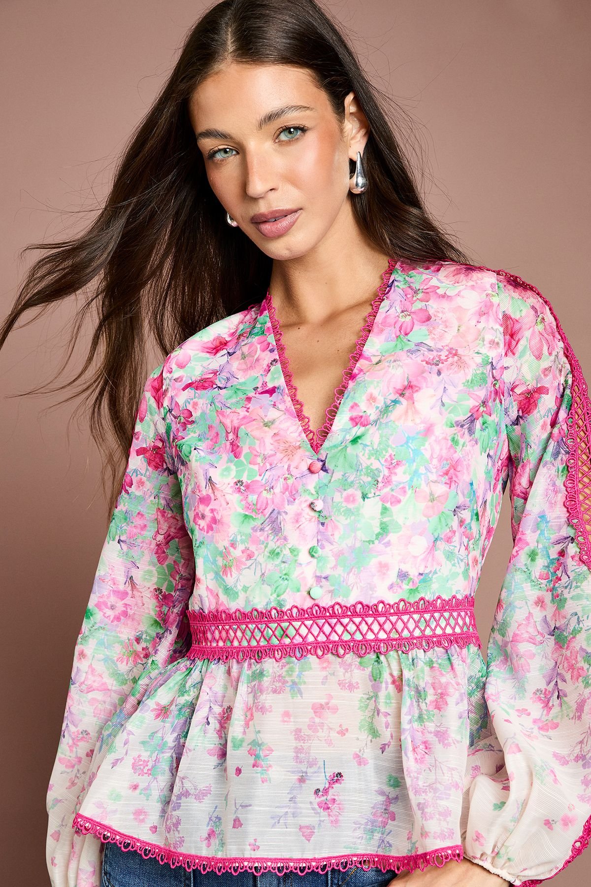 Coast Coast Women's Printed Blouson Sleeve Organza Top in Pink - 4