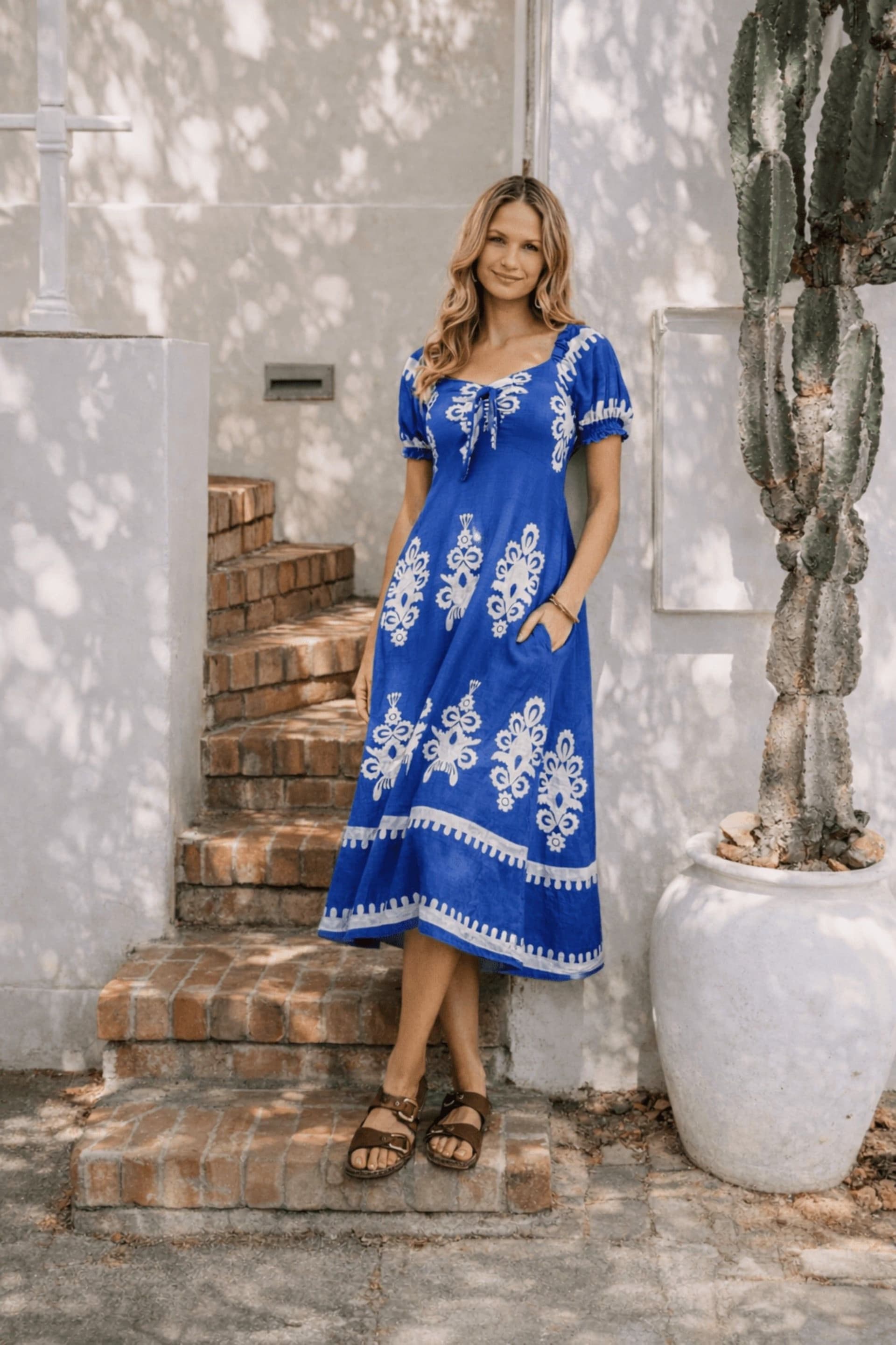 Style Cheat Style Cheat Women's Blue Knot Front Midi Dress in Green