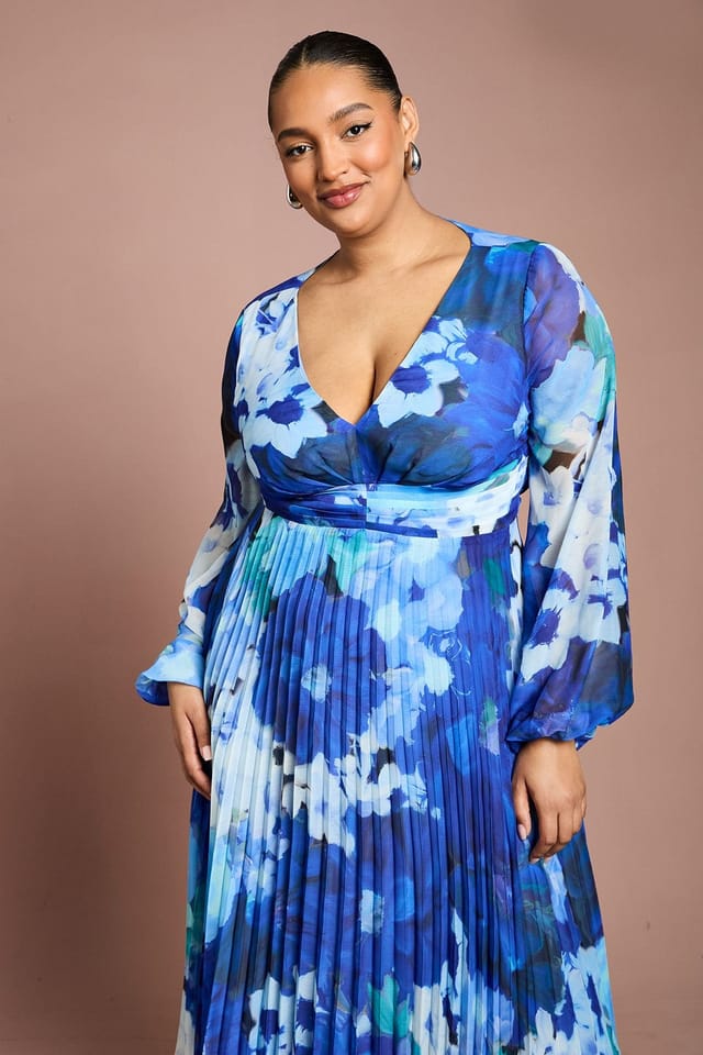 Coast Coast Women's Plus Size Printed Floral Pleated Long Sleeve Midi Dress in Cobalt - 2