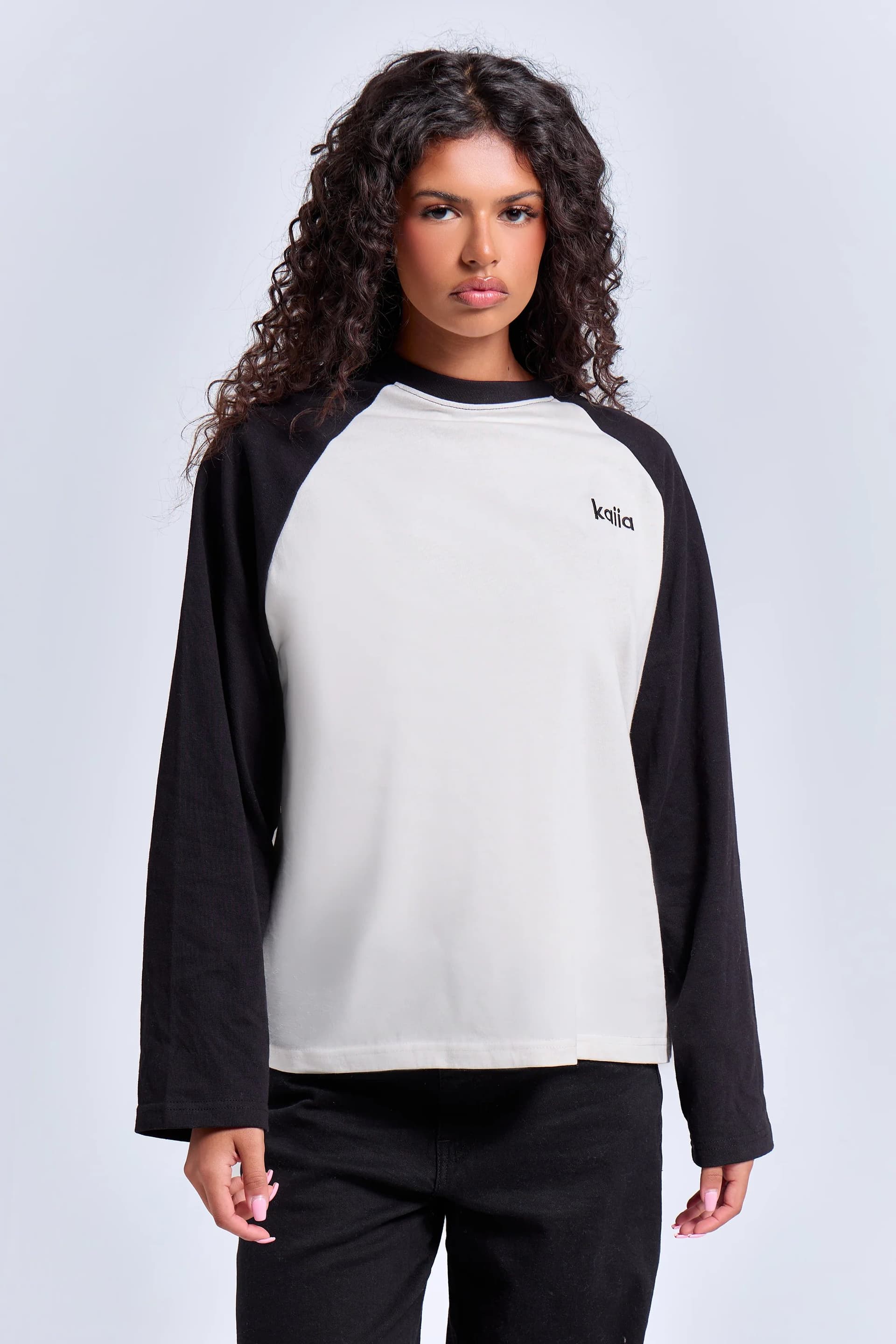 Kaiia Kaiia Cotton Long Sleeve Raglan T Shirt Black & White