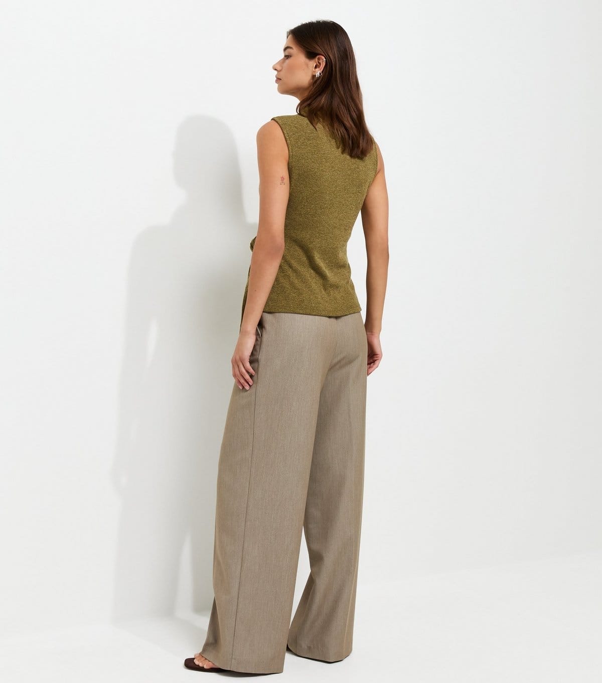 New Look Women's Light Khaki Knotted High Neck Sleeveless Top New Look - 4
