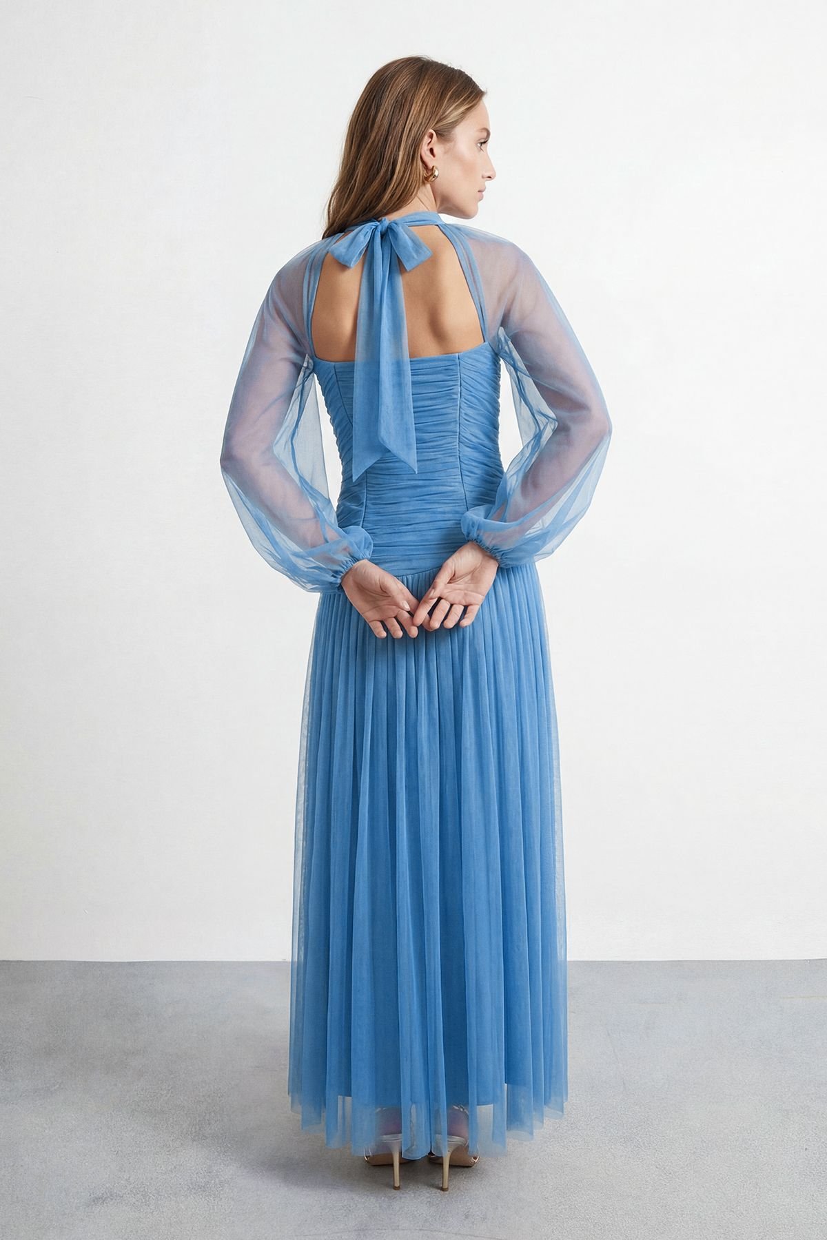 Warehouse Warehouse Women's Petite Bow Detail Gathered Tulle Maxi Dress with Open Neck in Blue - 3