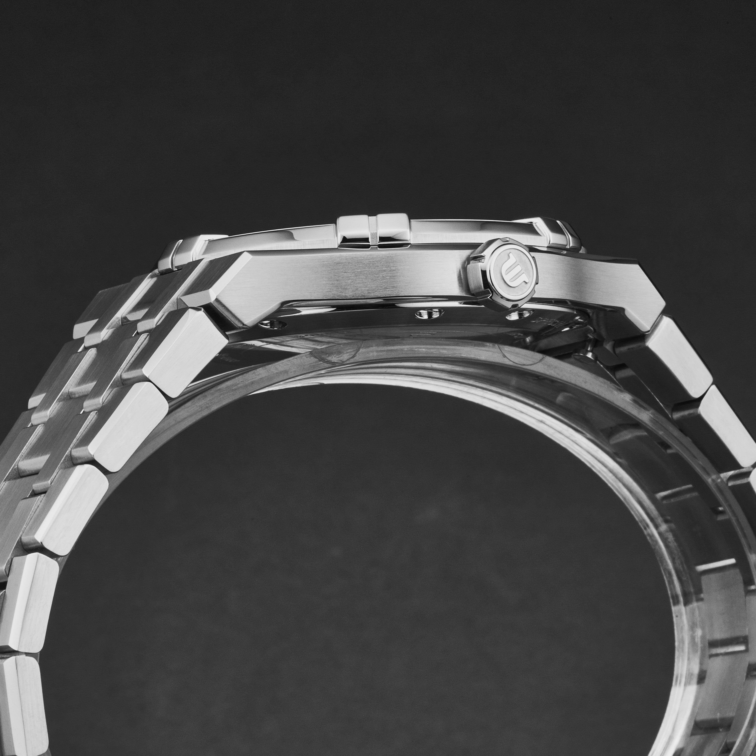 Maurice Lacroix Maurice Lacroix Women's 'Aikon' Light Blue Dial Stainless Steel Bracelet Quartz Watch in Silver - 3