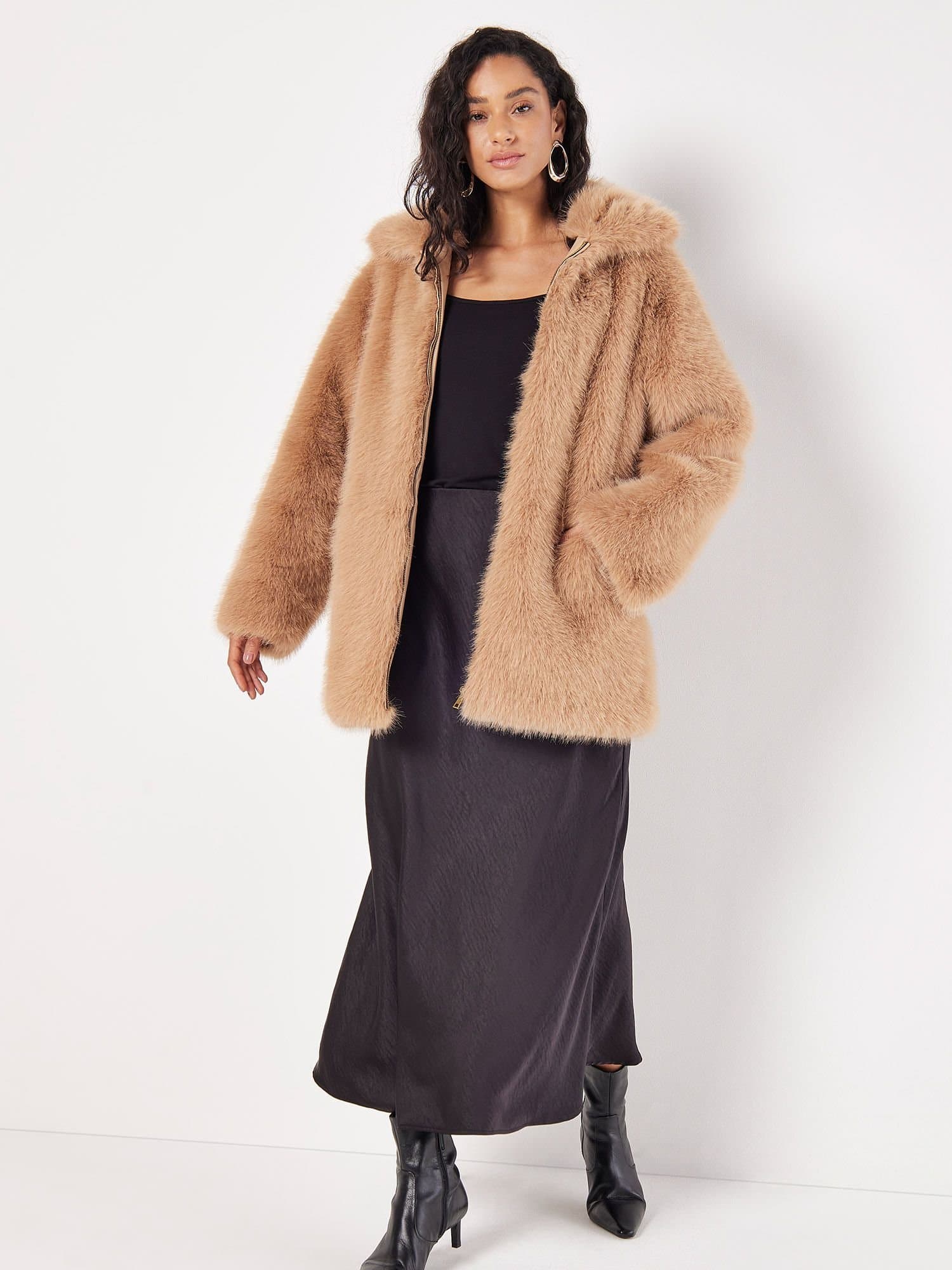 Apricot Apricot Women's Soft Faux Fur Zipped Jacket in Brown