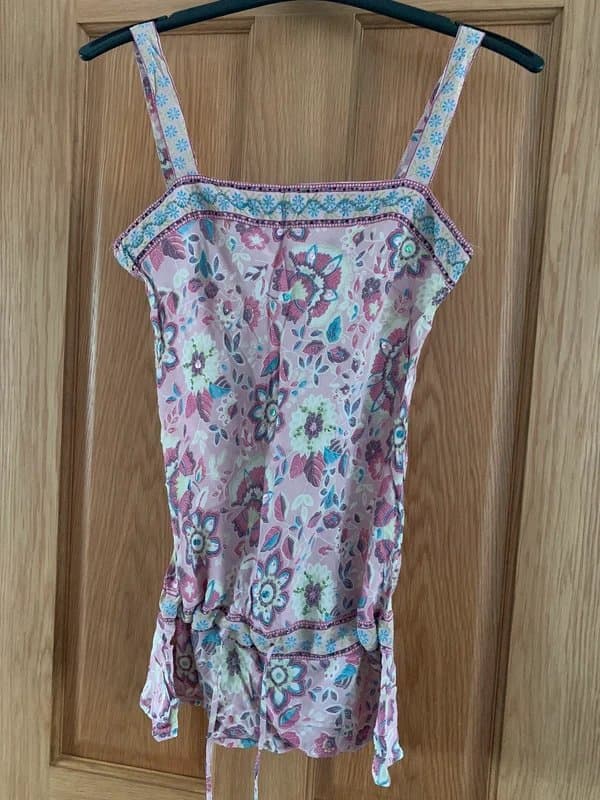New Look Camis New Look Summer Top with beads size UK 10, Euro 38