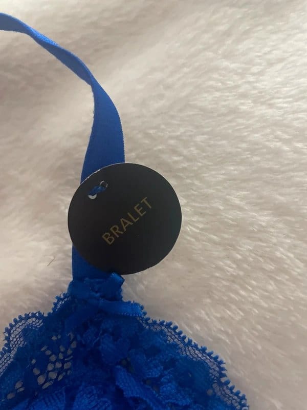 New Look blue lace bralet - 1