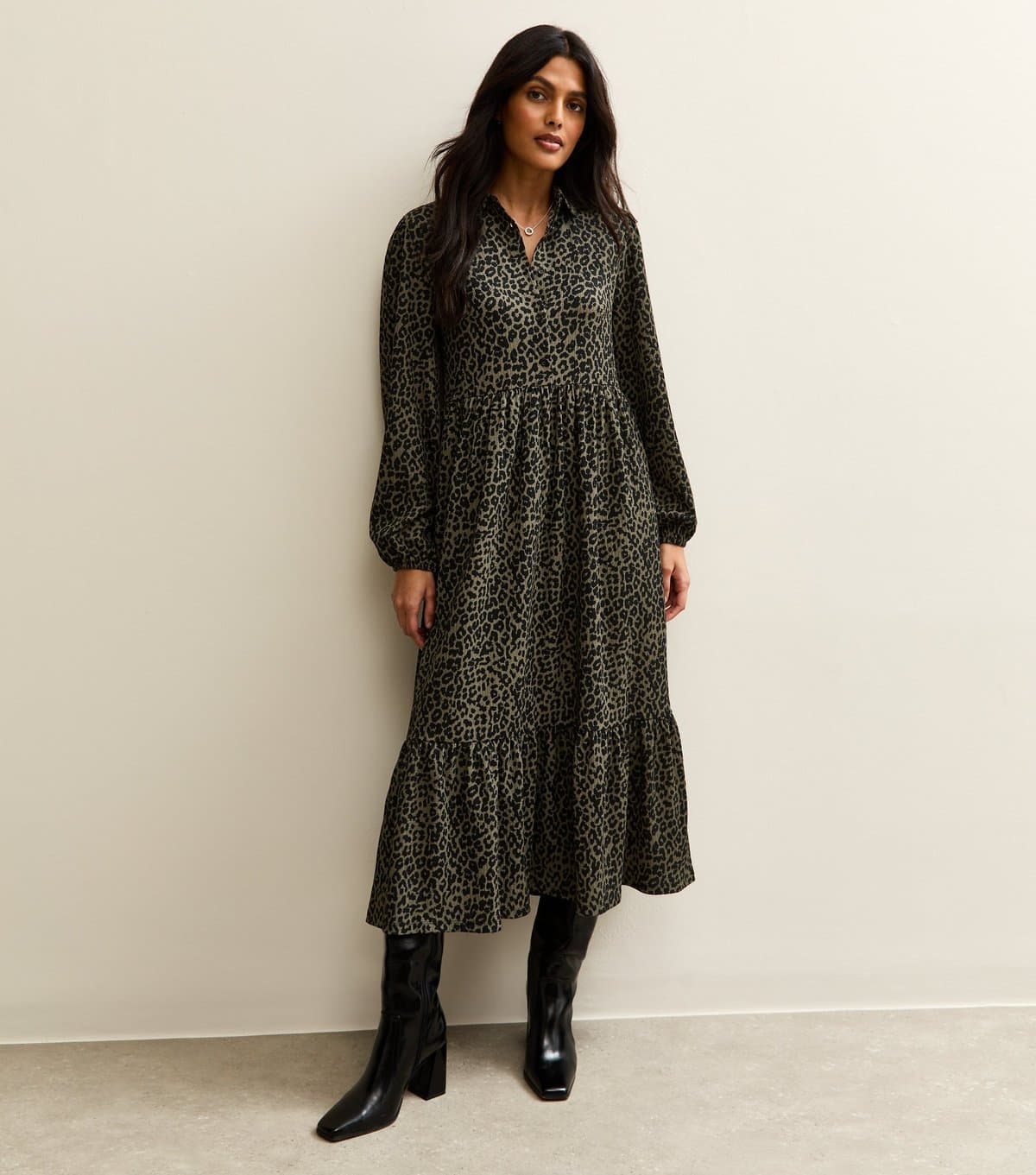 New Look Women's Green Animal Print Buttoned Long Sleeve Midi Dress New Look