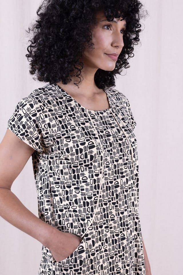 Nomads Clothing Nomads Clothing Women's Womens Seamed Tunic Dress in Black - 2