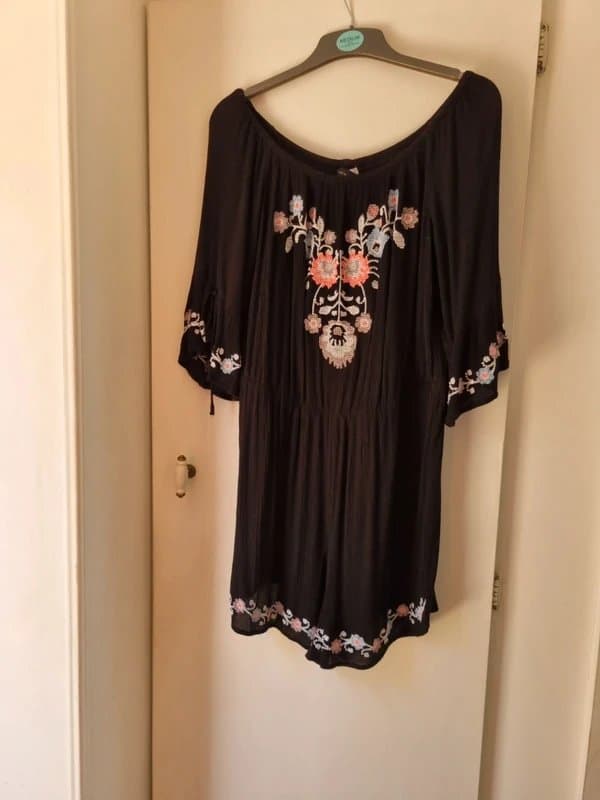 New Look Jumpsuit with Embroidery