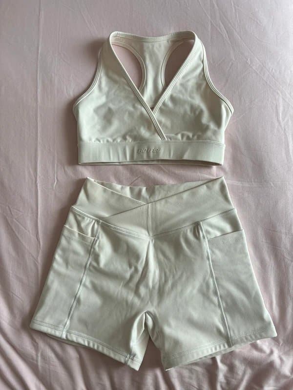 Bo+Tee Cream Bo and tee shorts and sports bra set