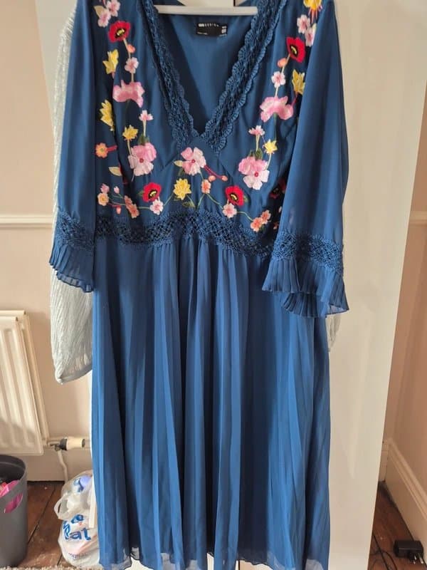 ASOS Design Asos stunning dress