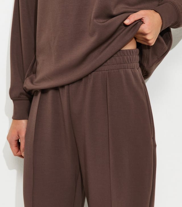 New Look Women's Premium Brown Elasticated Waist Wide Leg Joggers New Look - 3