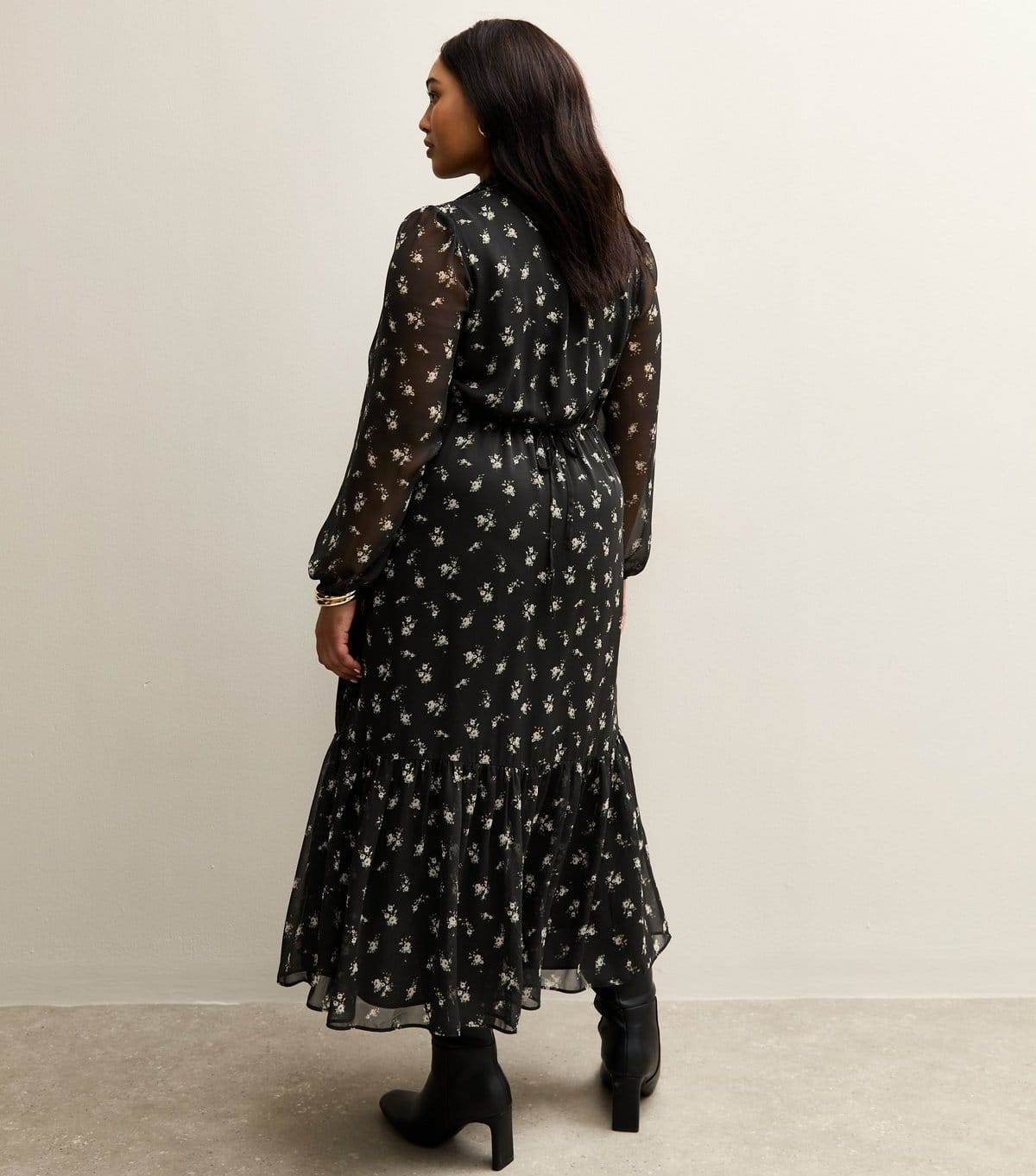 New Look Women's Plus Size Black Ditsy Chiffon Midi Dress Curves New Look - 4