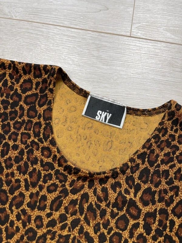 SKY 90s y2k vintage leopard print short sleeve top