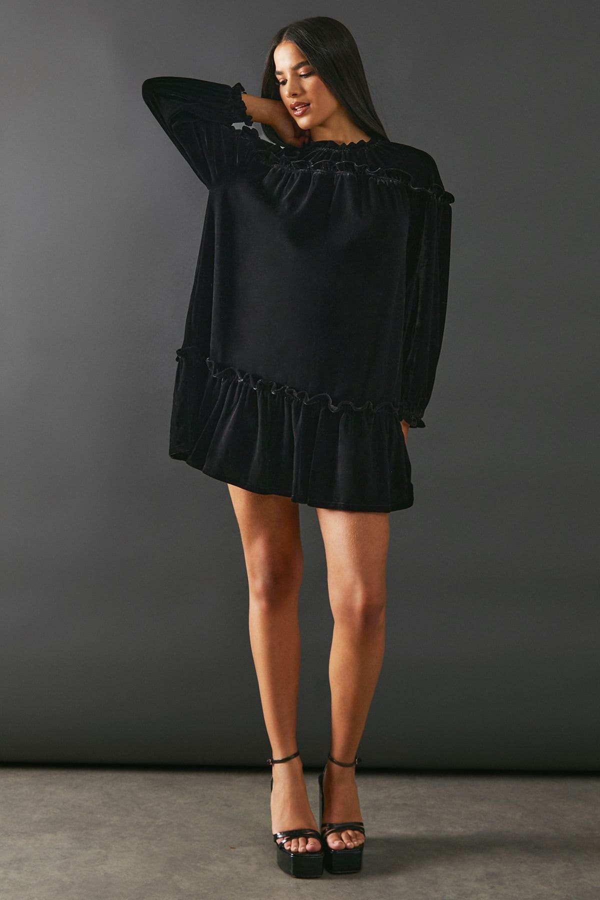 Warehouse Warehouse Women's Smock Tiered Velvet Dress in Black - 4