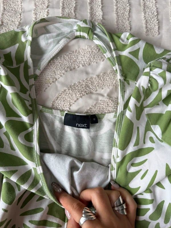 Next Old next Y2K cut out back green floral print fitted tee