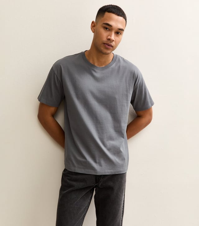 New Look Men's Mid Grey Oversized Short Sleeve T-Shirt New Look - 2