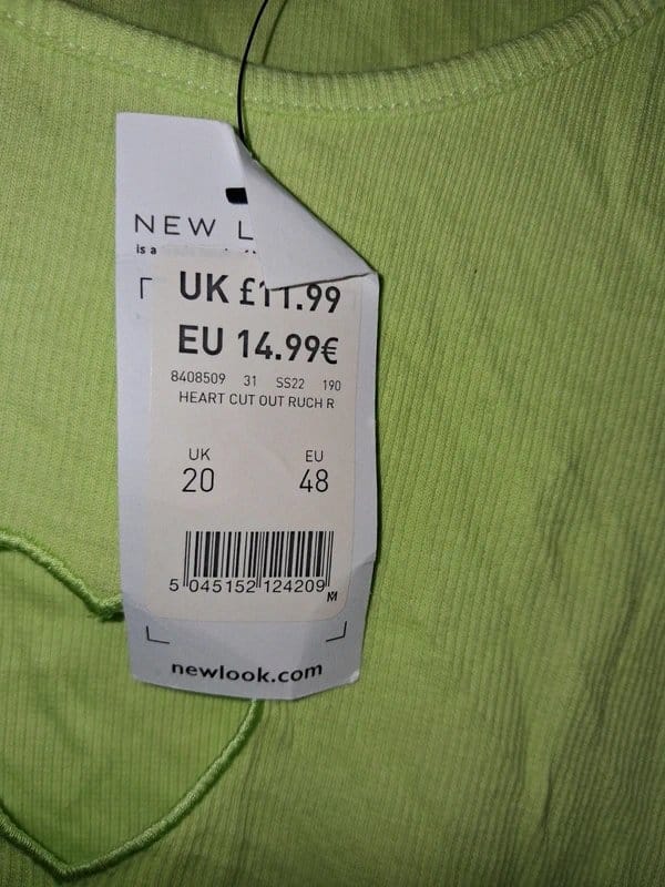 New Look Mint Green Sleeveless Tee-Shirt with Heart Detail