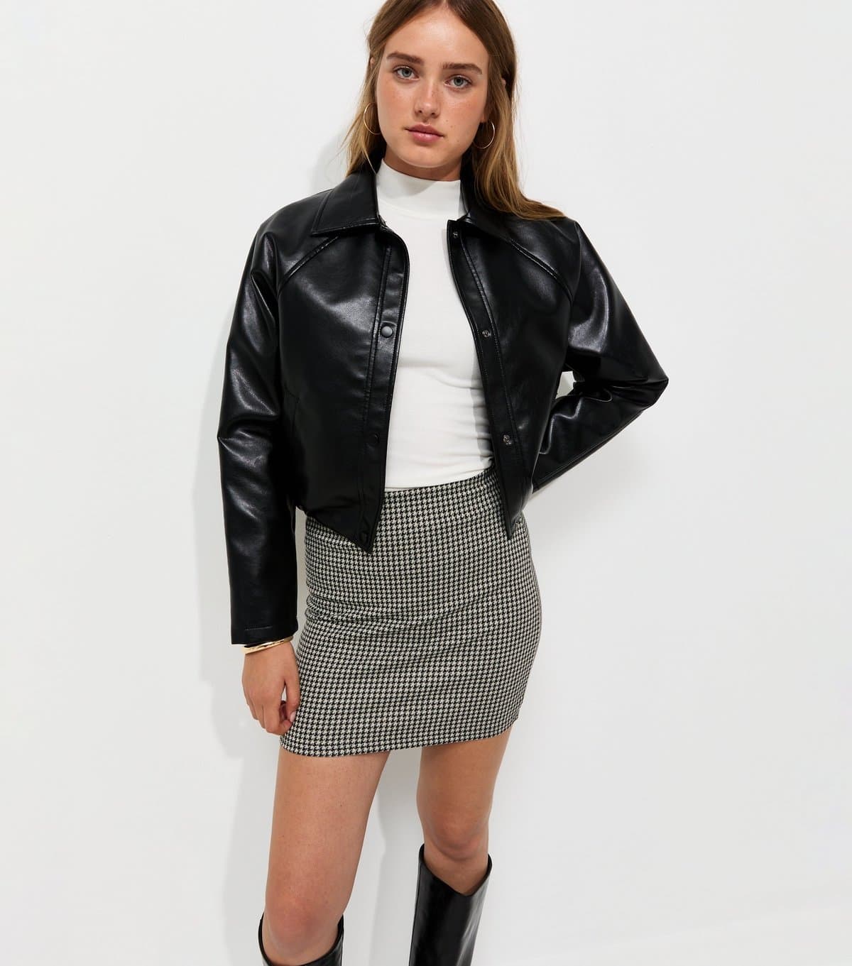 New Look Women's Black Dogstooth Jacquard Jersey Tube Mini Skirt New Look