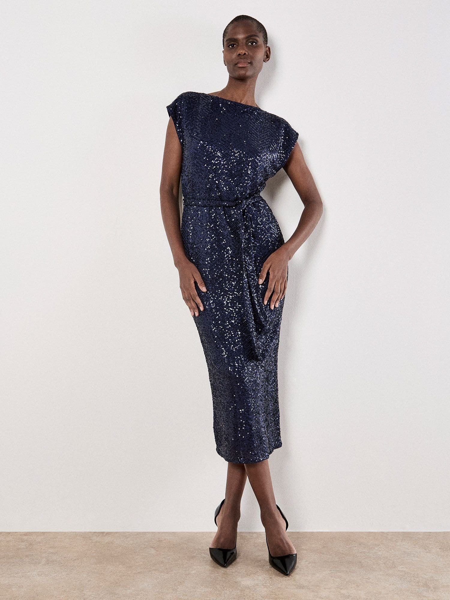 Apricot Apricot Women's Chevron Sequin Midi Dress in Navy - 4