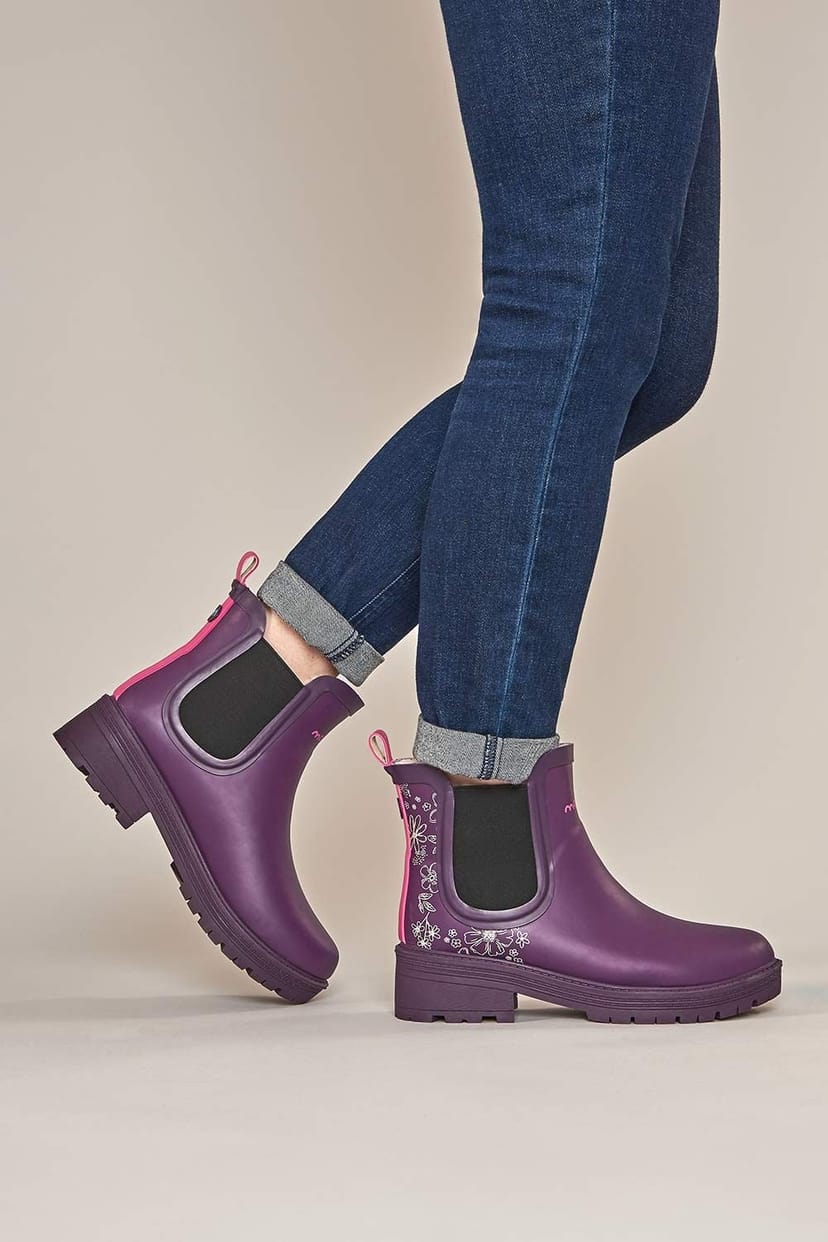 Moshulu Moshulu Women's 'Swale' Faux Fur Lined Wellies in Purple - 1