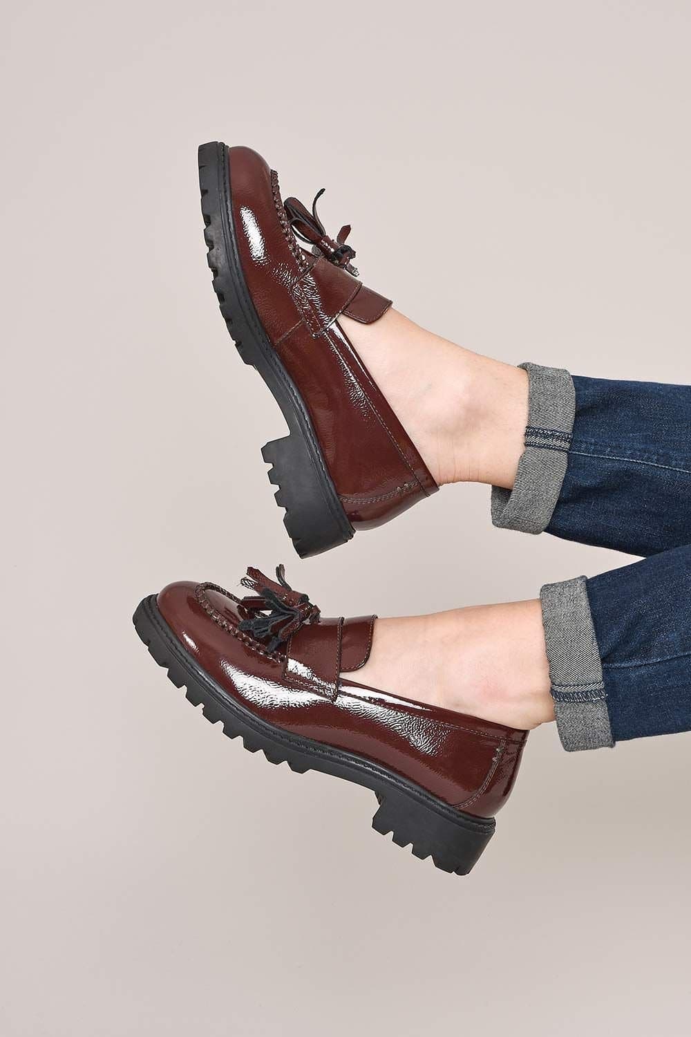 Moshulu Moshulu Women's Dark Red Penny Loafer